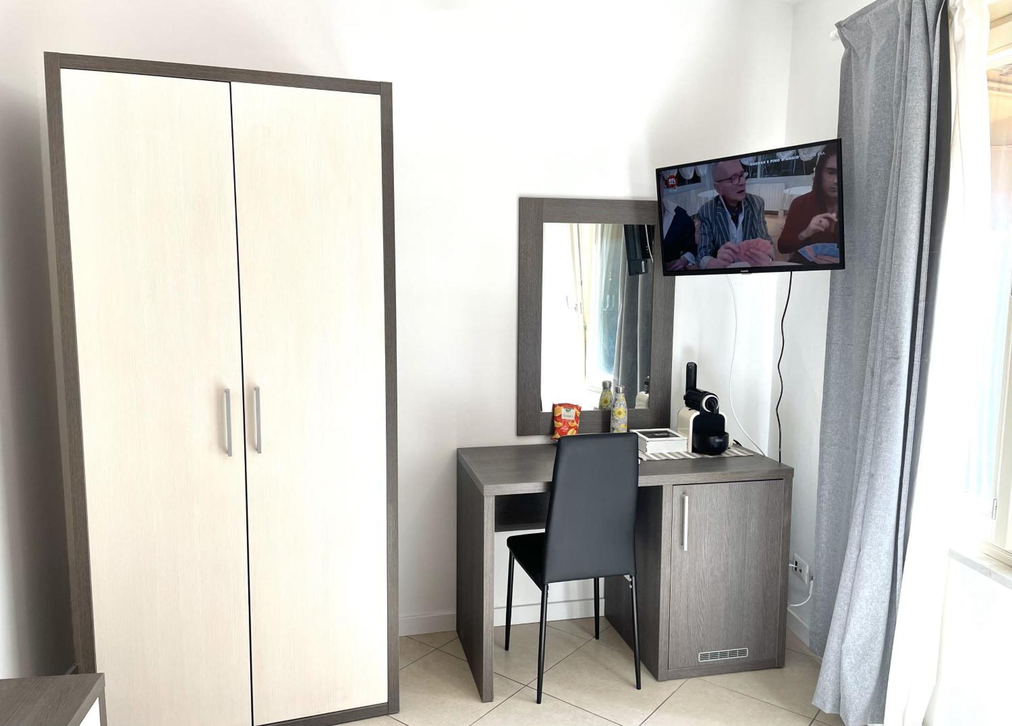 Toret Vanchiglia Studio Apartment Turin Ngoại thất bức ảnh
